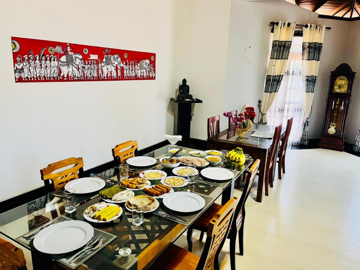 Gold Crown Residence Dambulla Bagian luar foto