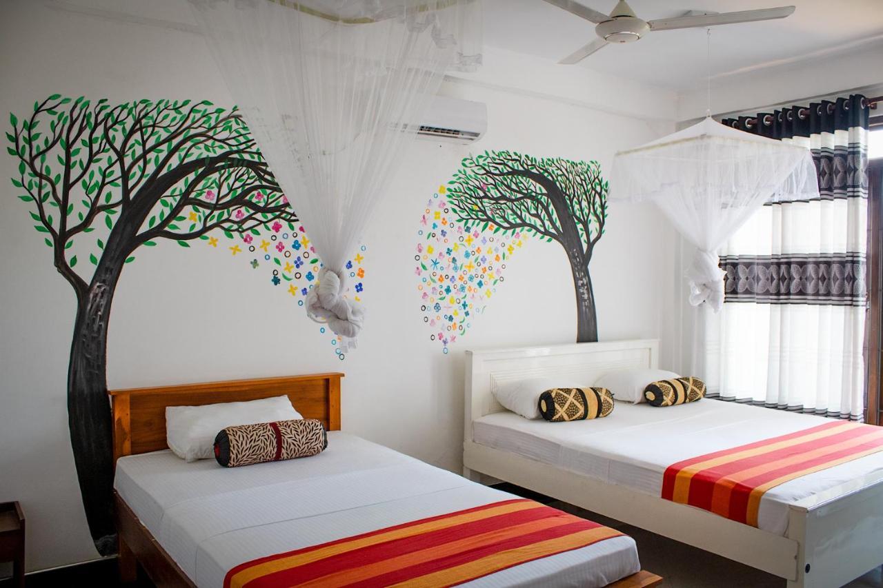 Gold Crown Residence Dambulla Bagian luar foto