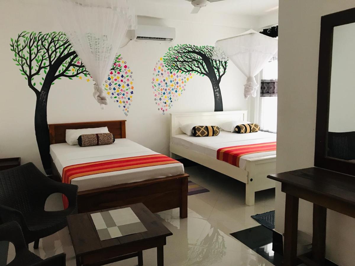 Gold Crown Residence Dambulla Bagian luar foto