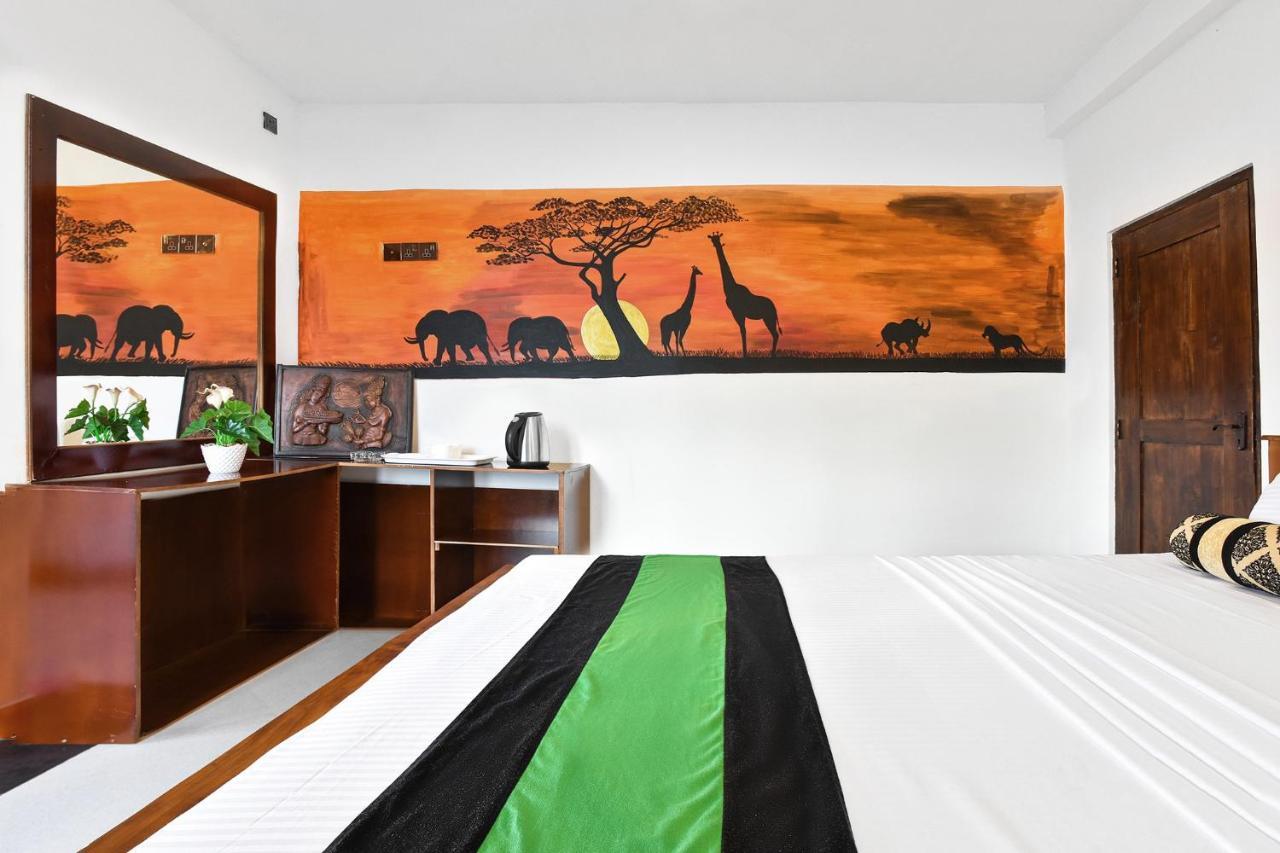 Gold Crown Residence Dambulla Bagian luar foto