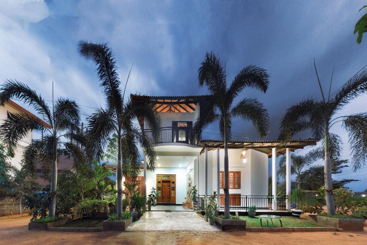 Gold Crown Residence Dambulla Bagian luar foto